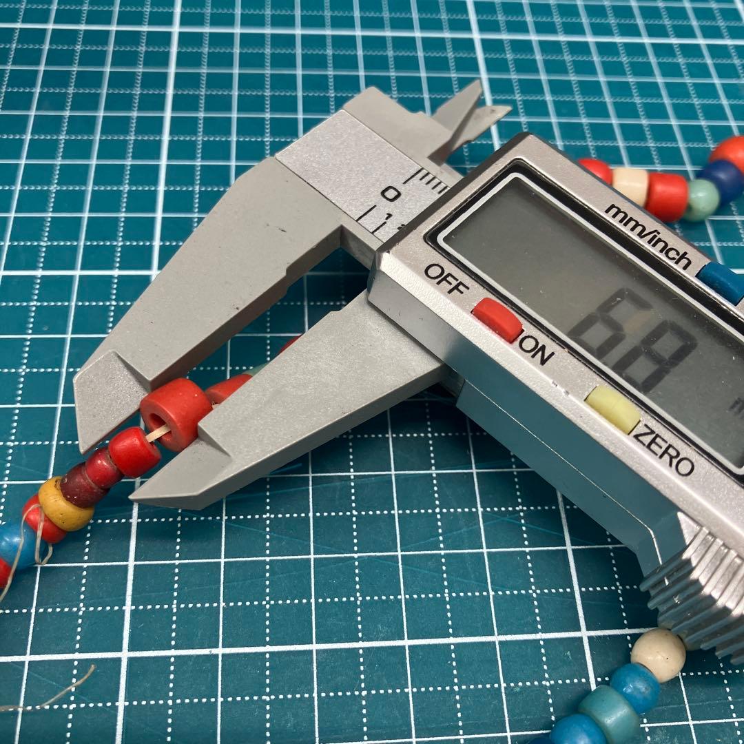 アフリカのアンティークビーズネックレス(希少品、一点物)全長約52センチ