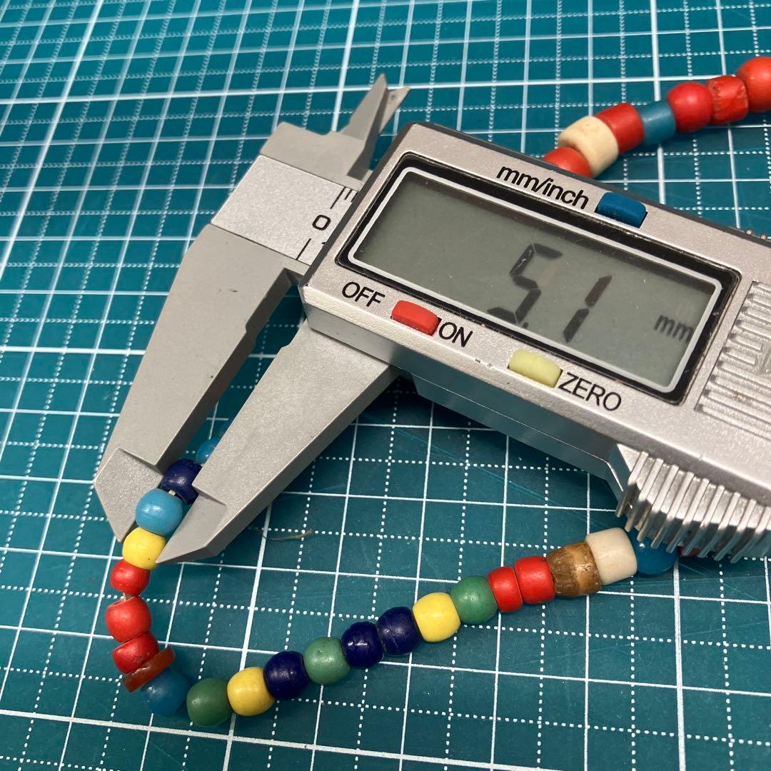 アフリカのアンティークビーズネックレス(希少品、一点物)全長約52センチ