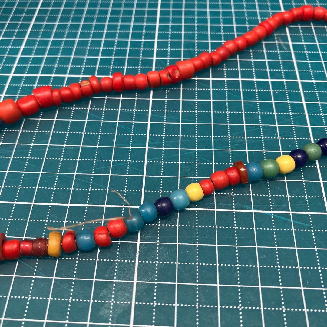 アフリカのアンティークビーズネックレス(希少品、一点物)全長約52センチ