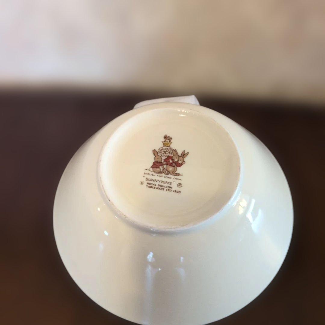 〈ゴールデン・ジュブリー・セレブレーション・プレート〉＆〈バニキンズ〉セット