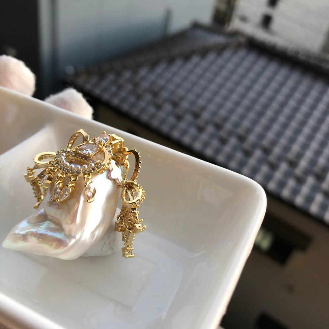 特大　白系虹色花妖精　本真珠淡水バロックパールネックレスペンダントトップ
