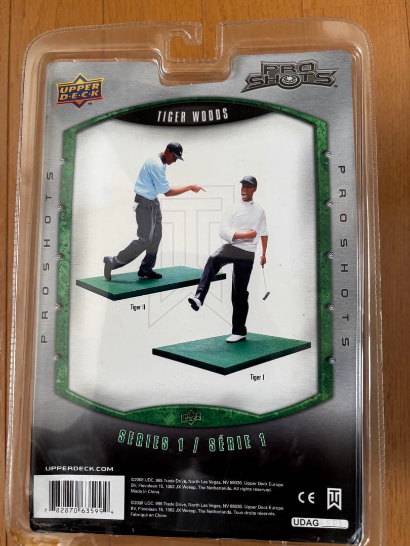 タイガー・ウッズ フィギュア PRO SHOTS 3体セット　美品