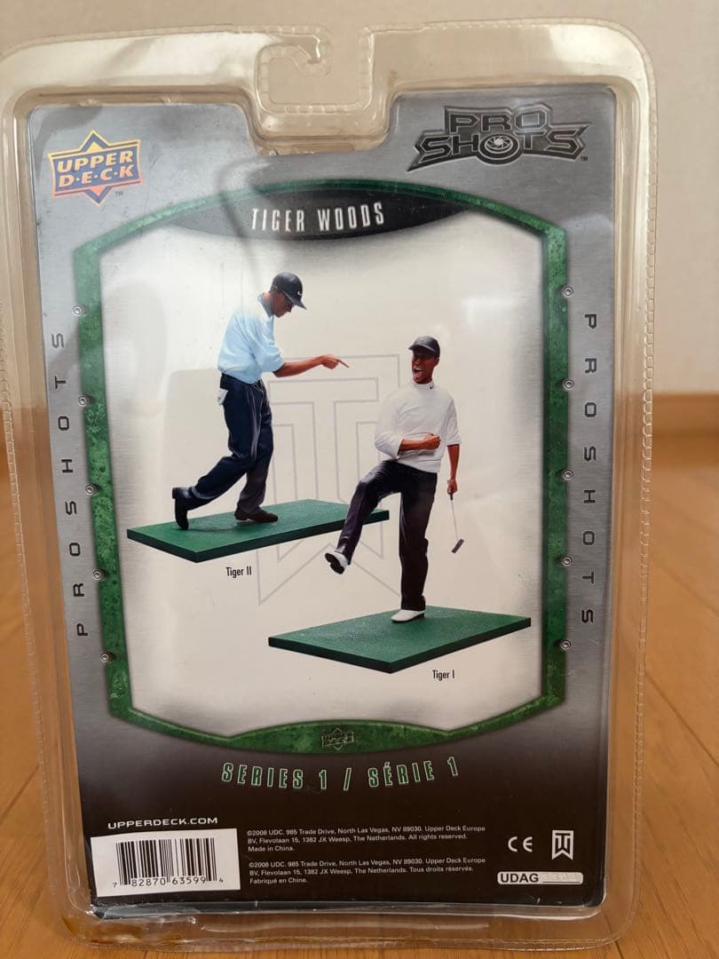 タイガー・ウッズ フィギュア PRO SHOTS 3体セット　美品