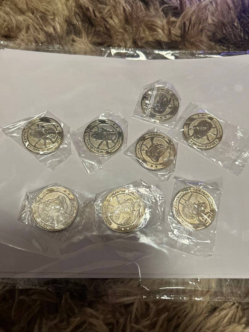 貴重 新品未開封 早い者勝ち ムシキング メダル 64枚 まとめ売り