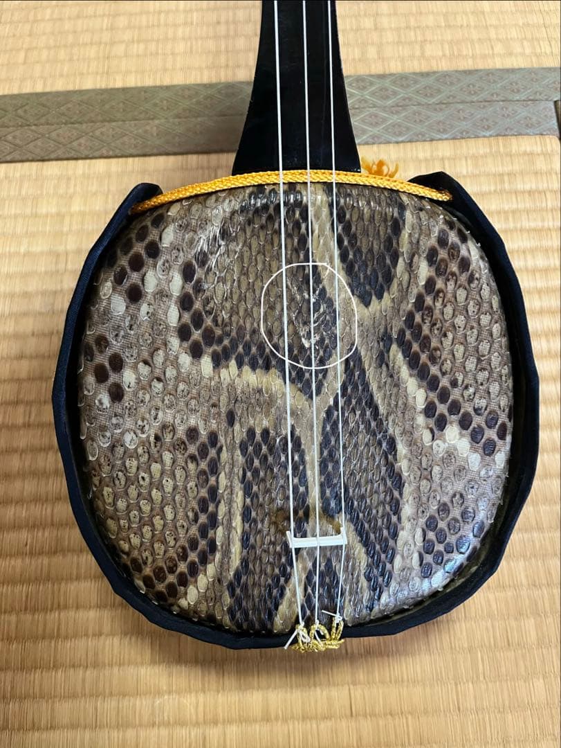三線本体 ヘビ皮 強化張？