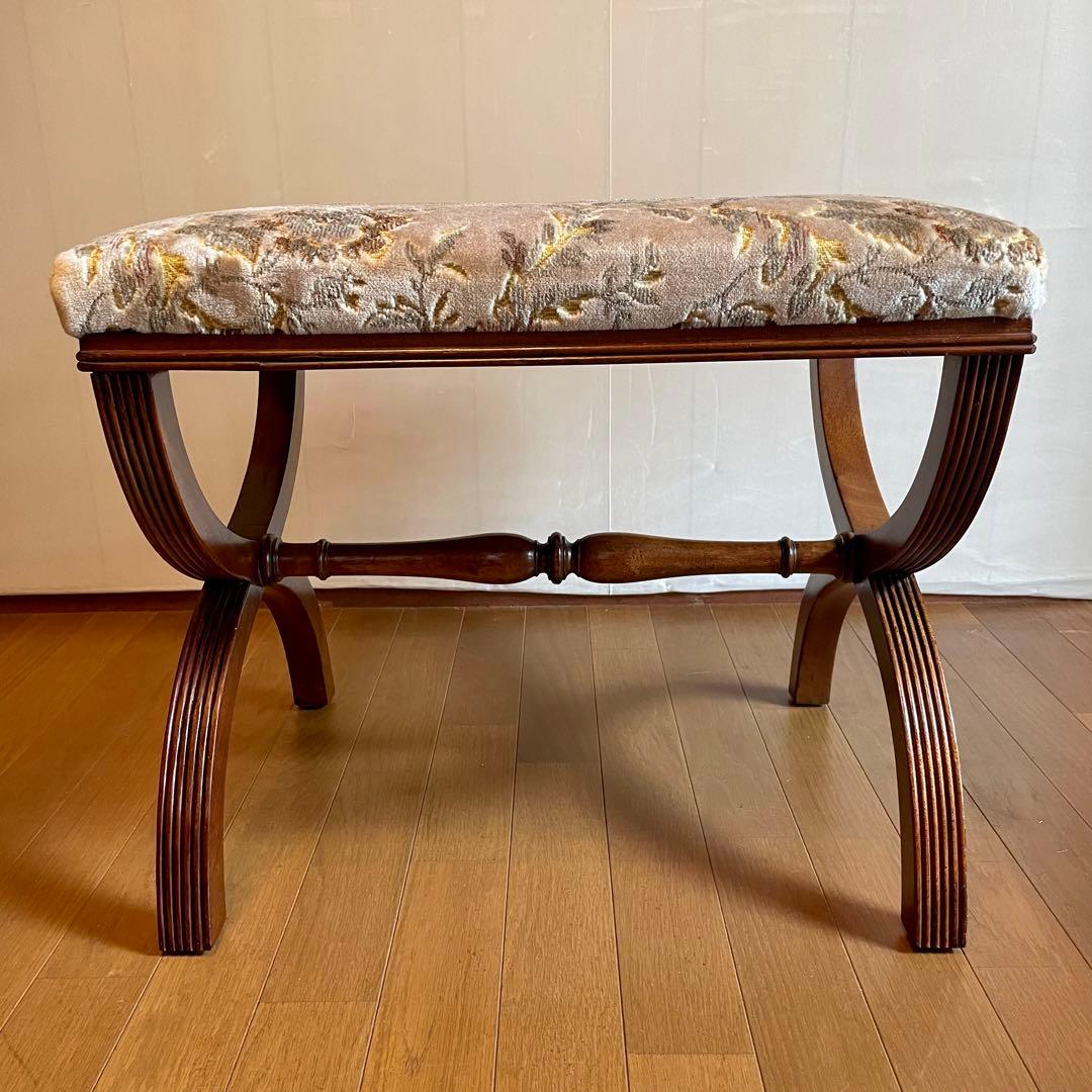 クラシカル 金華山張りスツール