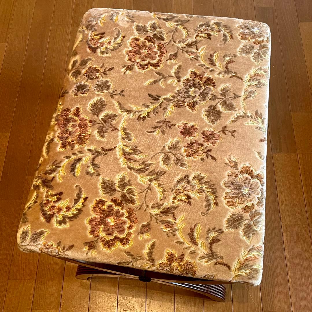 クラシカル 金華山張りスツール