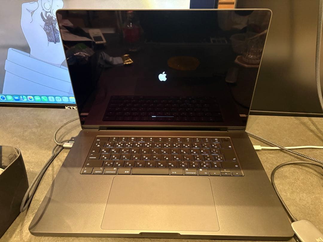 MacBook本体 Apple MacBook Pro M4MAX 36GB 32Core 1TB