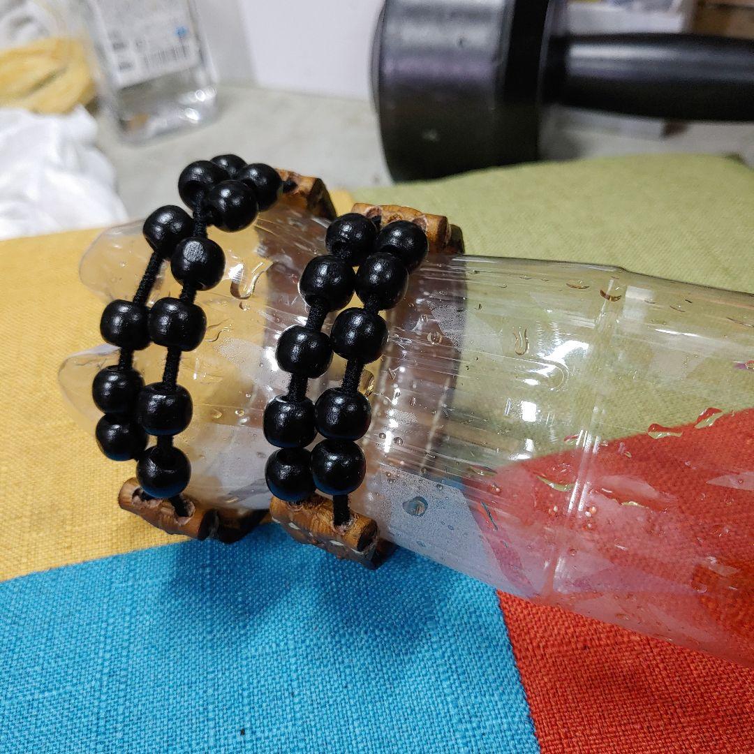 送料無料　ペアブレスレット　牛革　レザーとビーズ　金属アレルギー対応