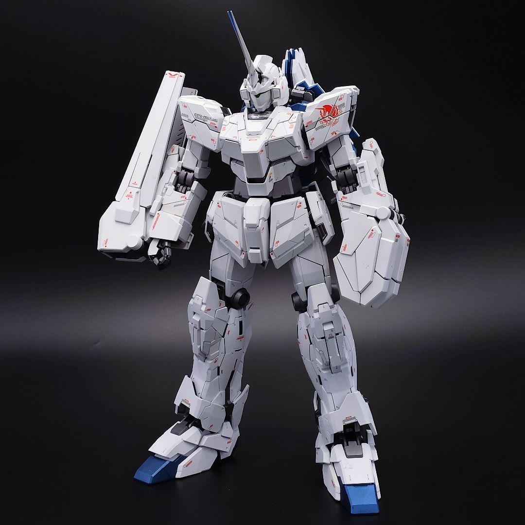 ＰＧ 1/60 ユニコーンガンダム ペルフェクティビリティ　全塗装完成品