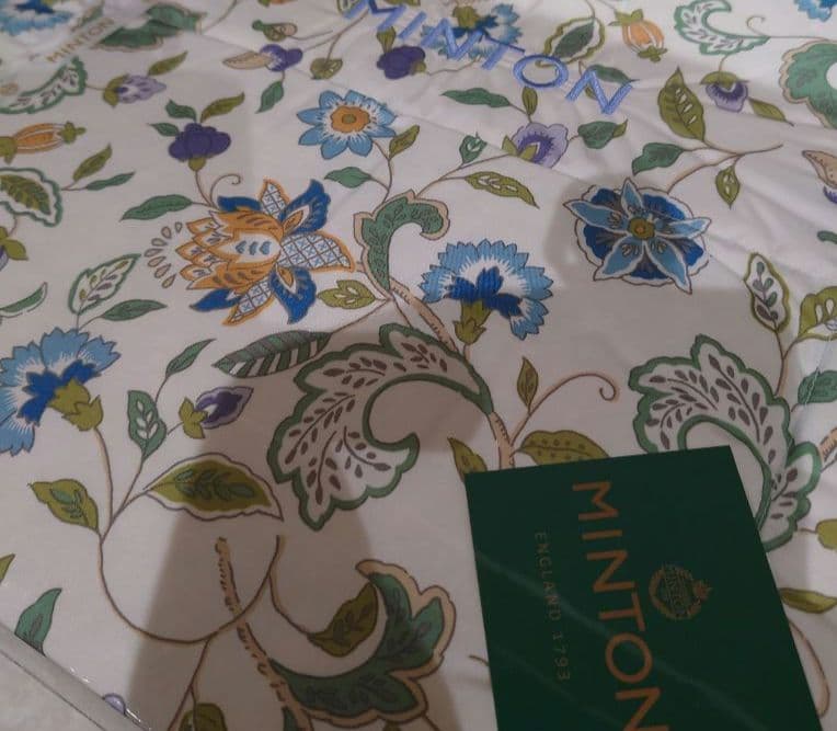 [新品・未使用 ]MINTON ミントン 羽毛 肌掛け布団 ハドンホール