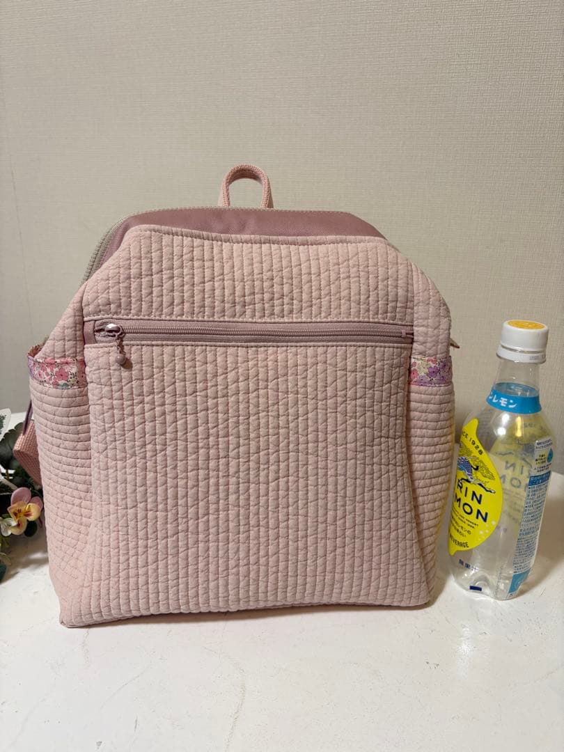 大人のリュック　　ヌビ　ピンク系