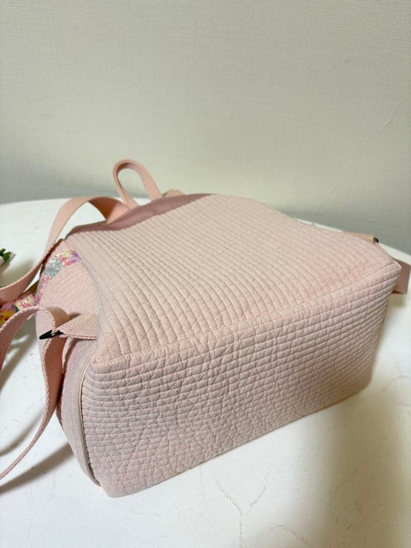 大人のリュック　　ヌビ　ピンク系