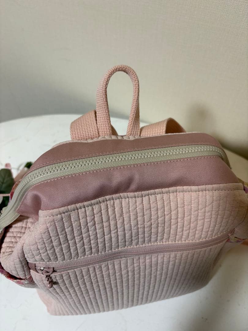 大人のリュック　　ヌビ　ピンク系