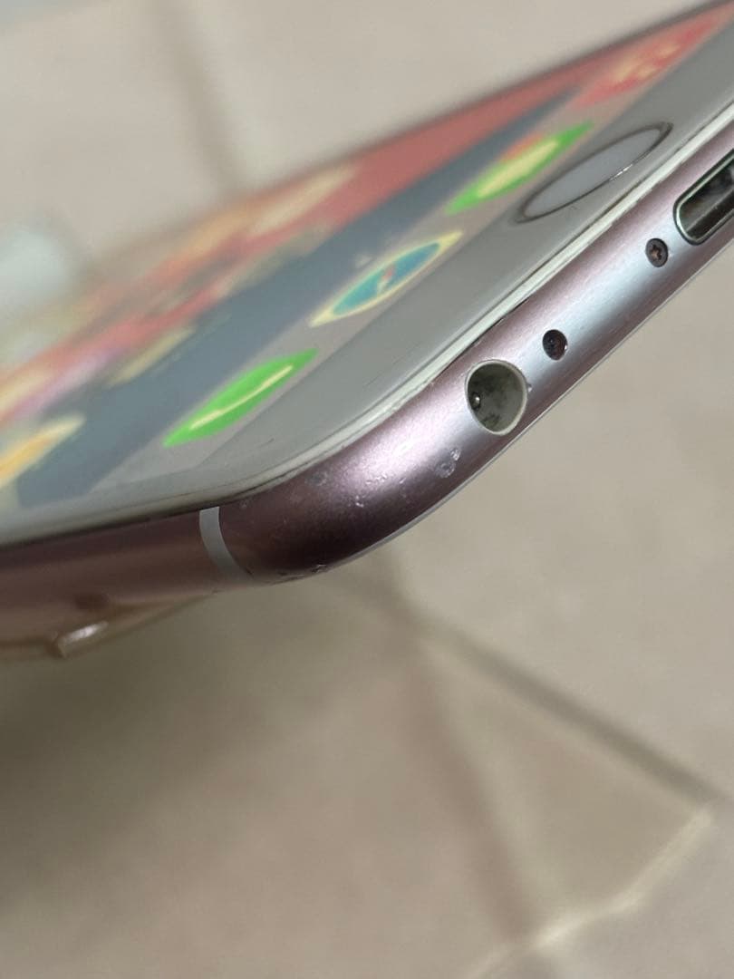 Apple iPhone6s 64GB SIMフリー バッテリー新品交換済み！