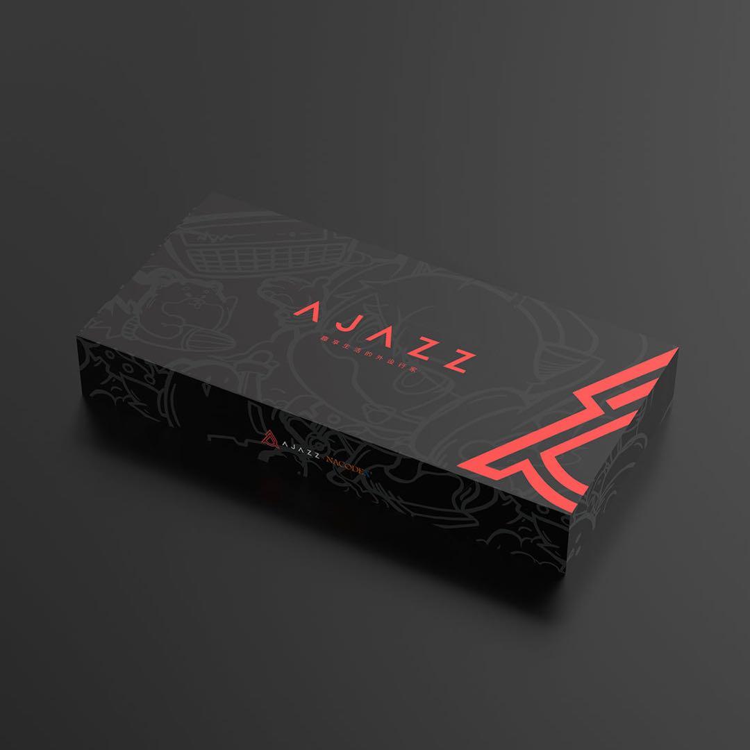 AK820 MAX RGBホワイトキーボード本体