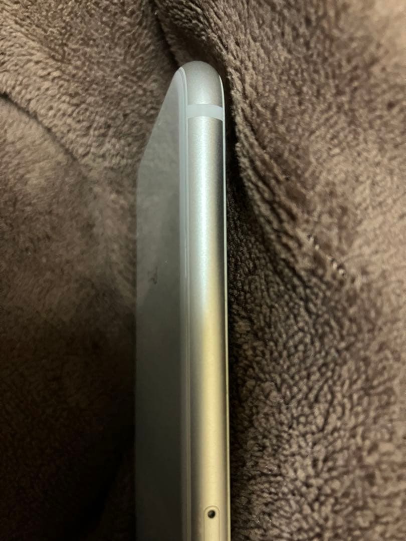 【美品】iPhone 8 64GB
