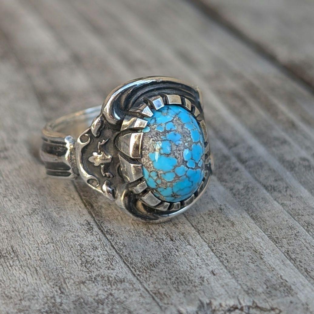 ハンドメイドのターコイズリング　インディアンジュエリー風　スプーンリング