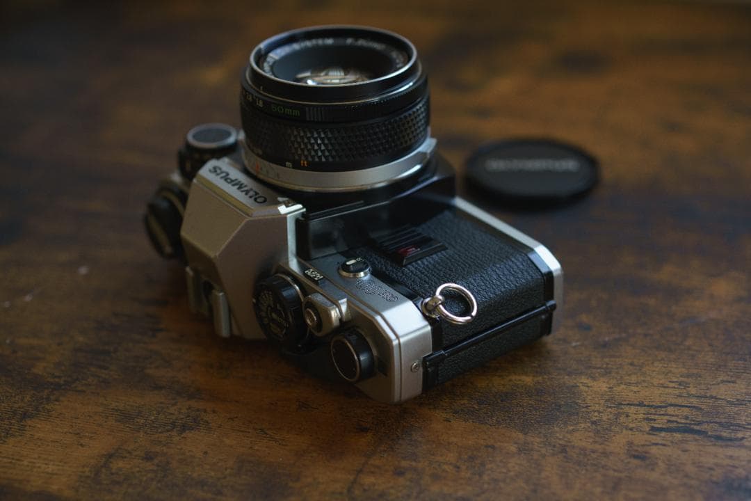 動作品 OLYMPUS OM10 + Mアダプター&レンズ2本 付属