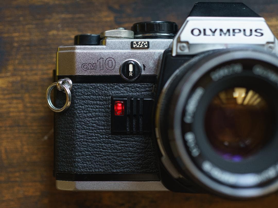 動作品 OLYMPUS OM10 + Mアダプター&レンズ2本 付属