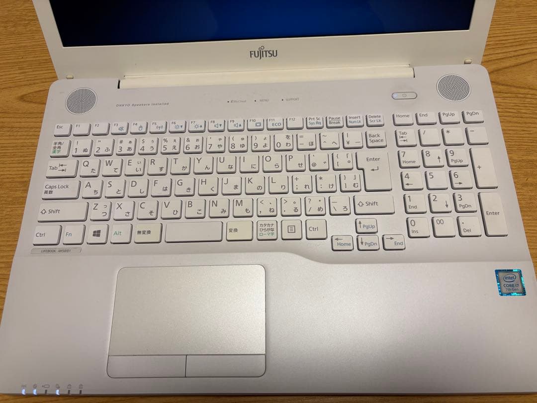 中古PC 15.6インチワイドプレミアムホワイトノートPC富士通LIFEBOOK