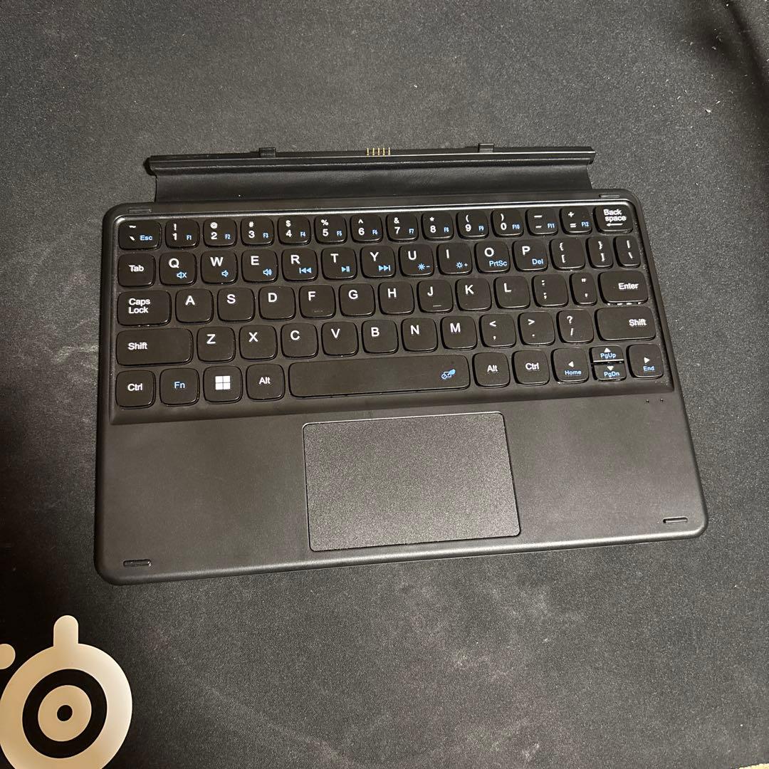 CHUWI Hi10 X1 純正ケース・キーボード付属