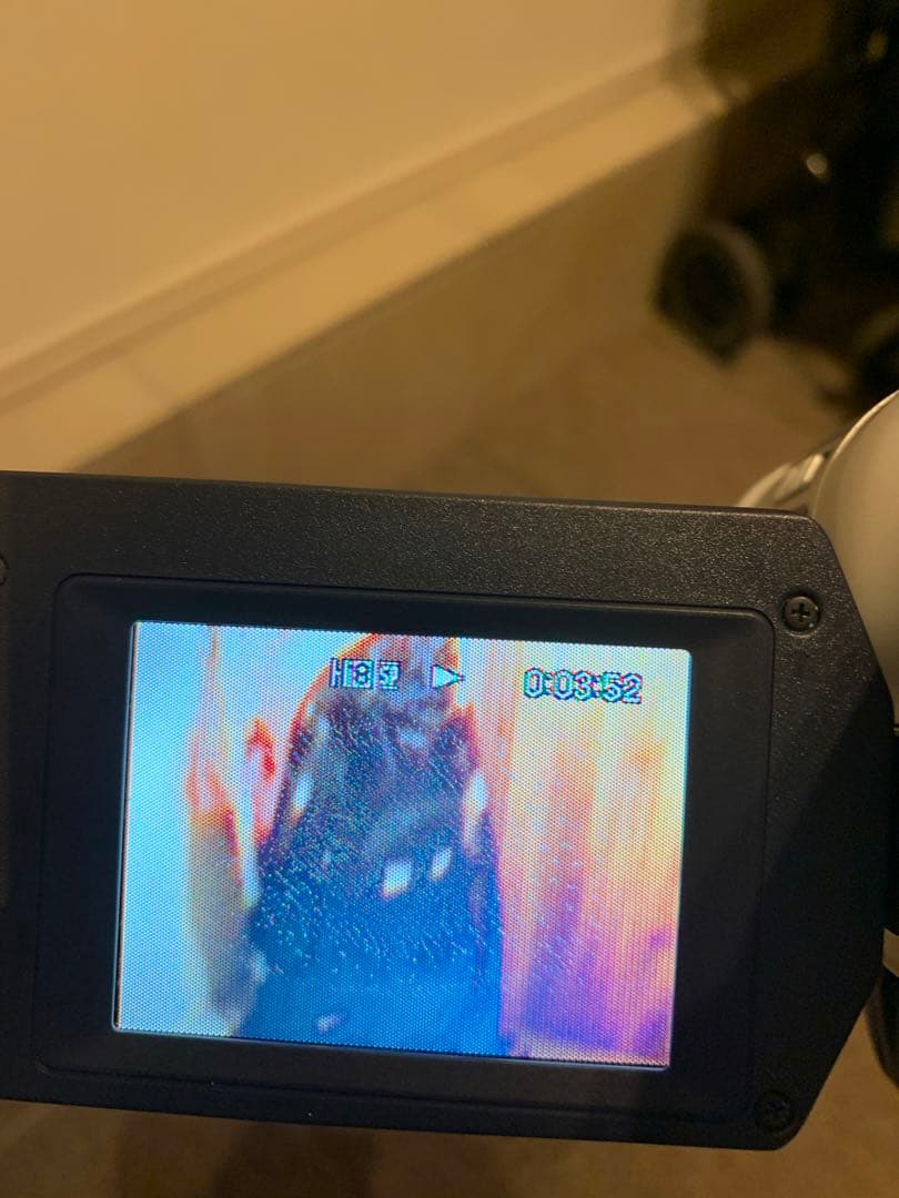 ビデオカメラ Sony Handycam video Hi8 240x CCD-Trv106