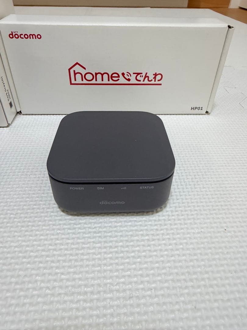 docomo  5G HR02 ／ でんわ HP01