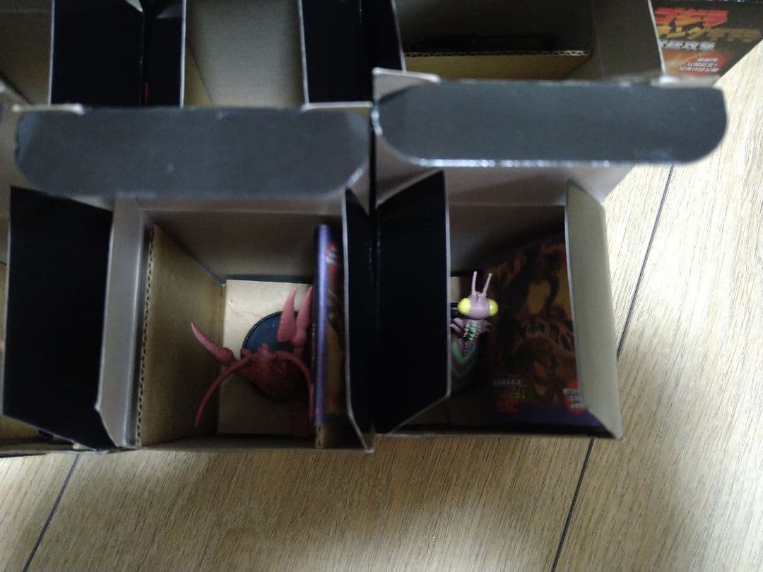 東宝怪獣シリーズ　ボトルキャップコレクション