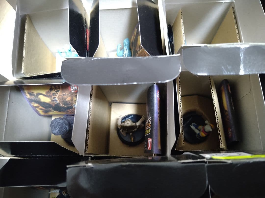 東宝怪獣シリーズ　ボトルキャップコレクション