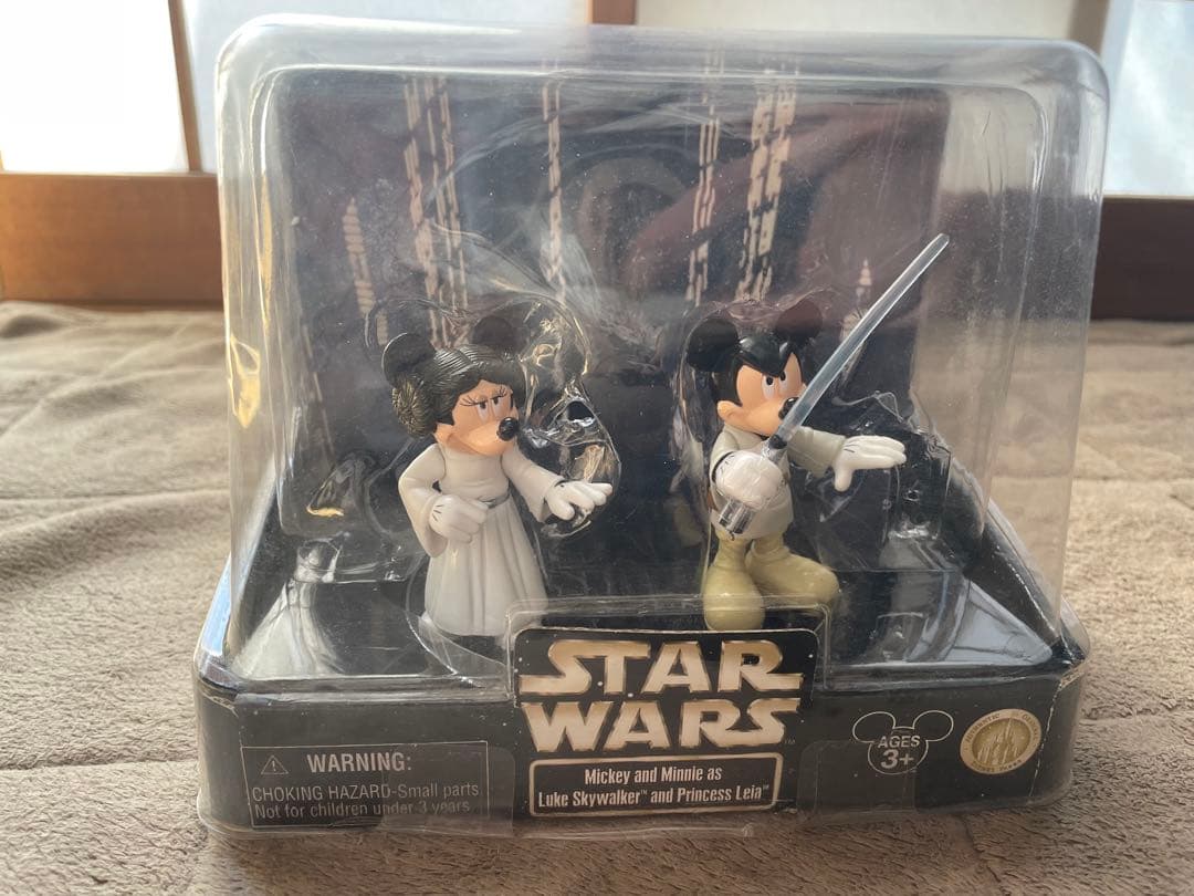 ディズニー　STAR WARS Mickey & Minnie フィギュアセット