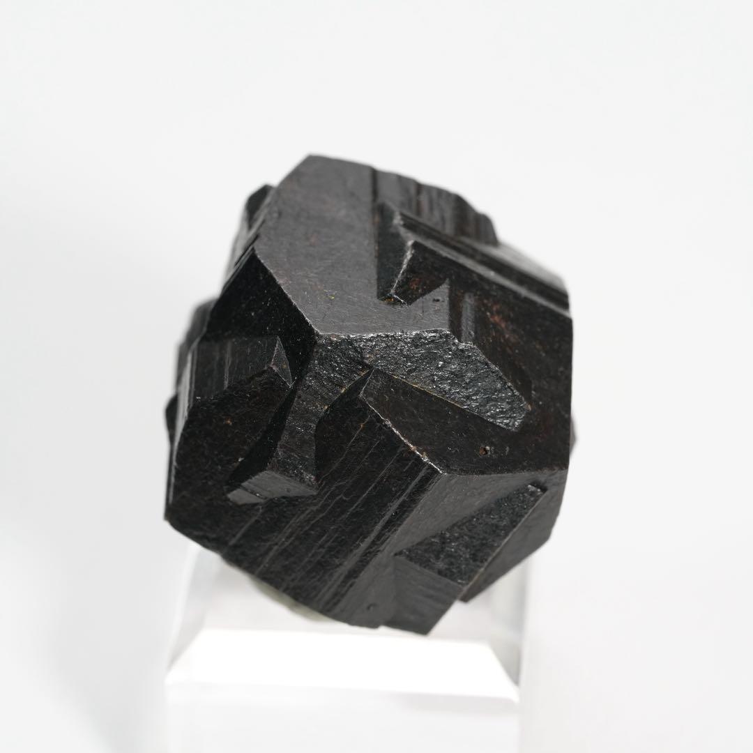 【十字のクロスが綺麗】アイアンスクエアパイライト 33×31×35mm