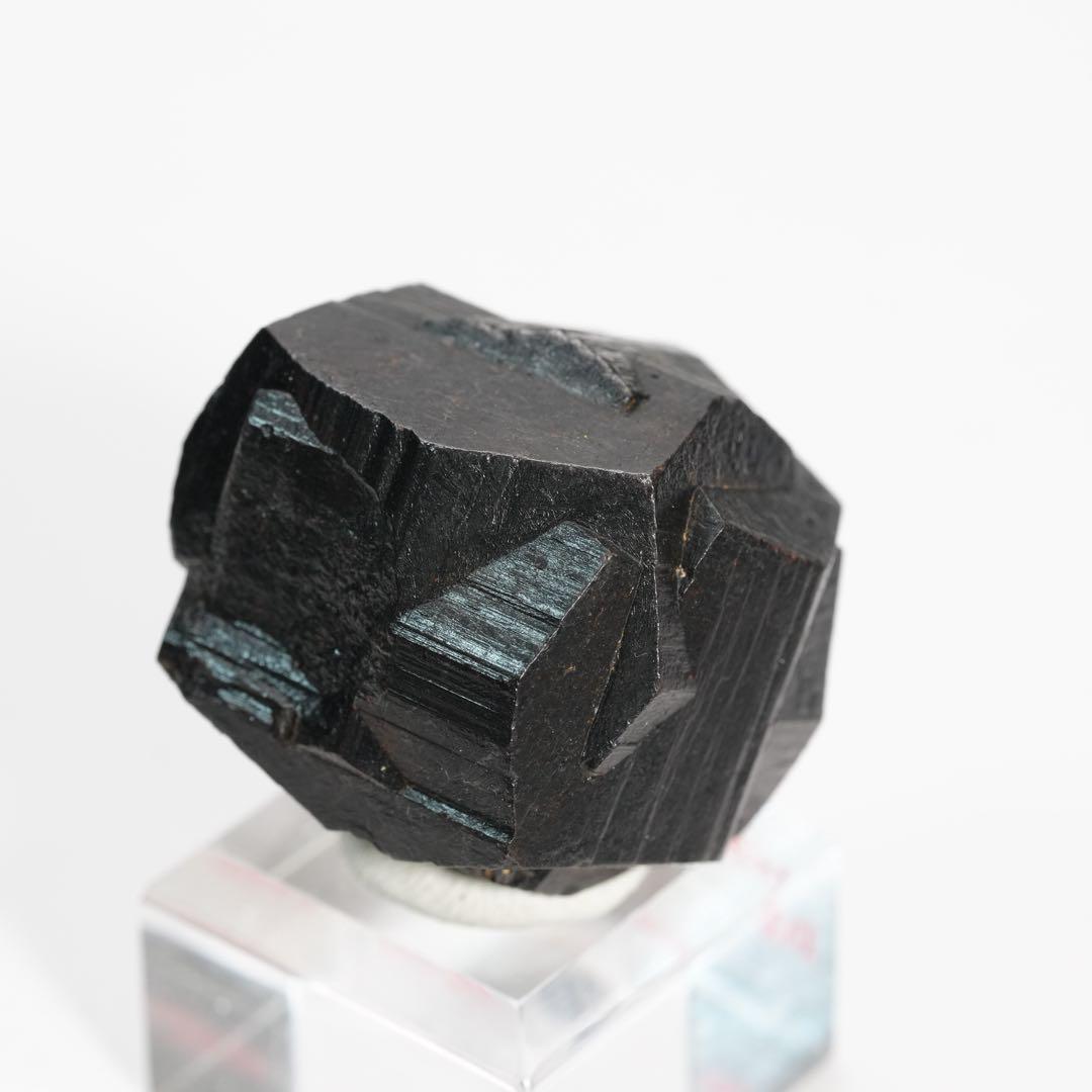 【十字のクロスが綺麗】アイアンスクエアパイライト 33×31×35mm