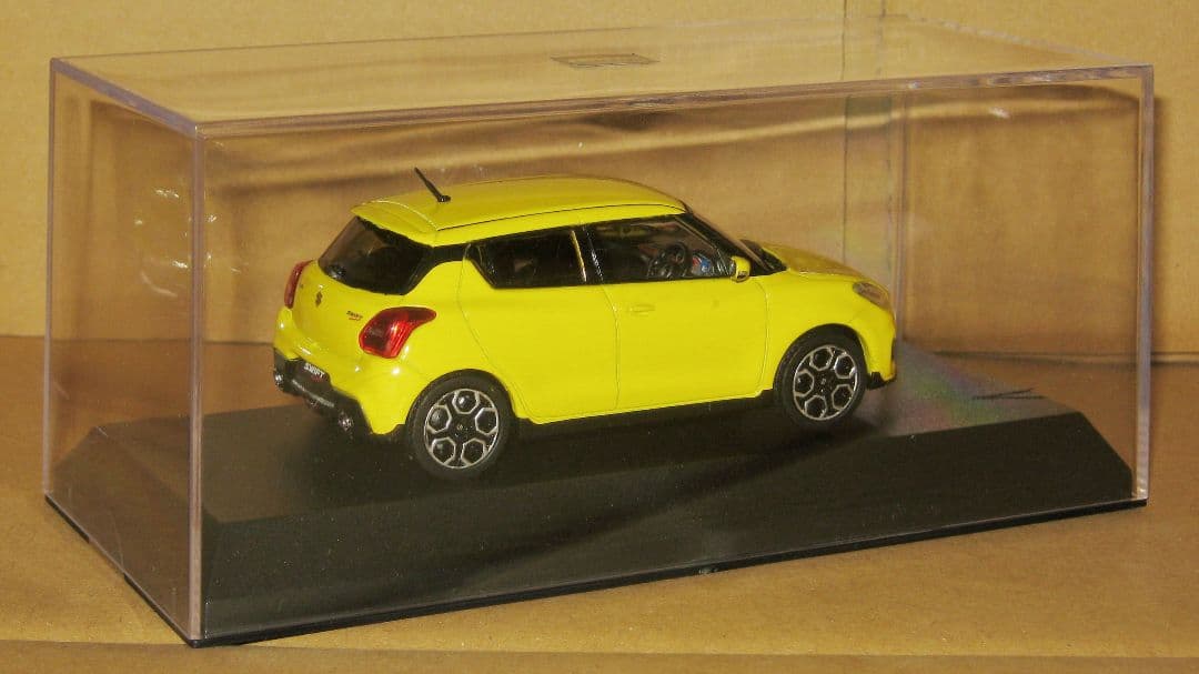 ミニカー 1/43 SUZUKI SWIFT SPORT RHD