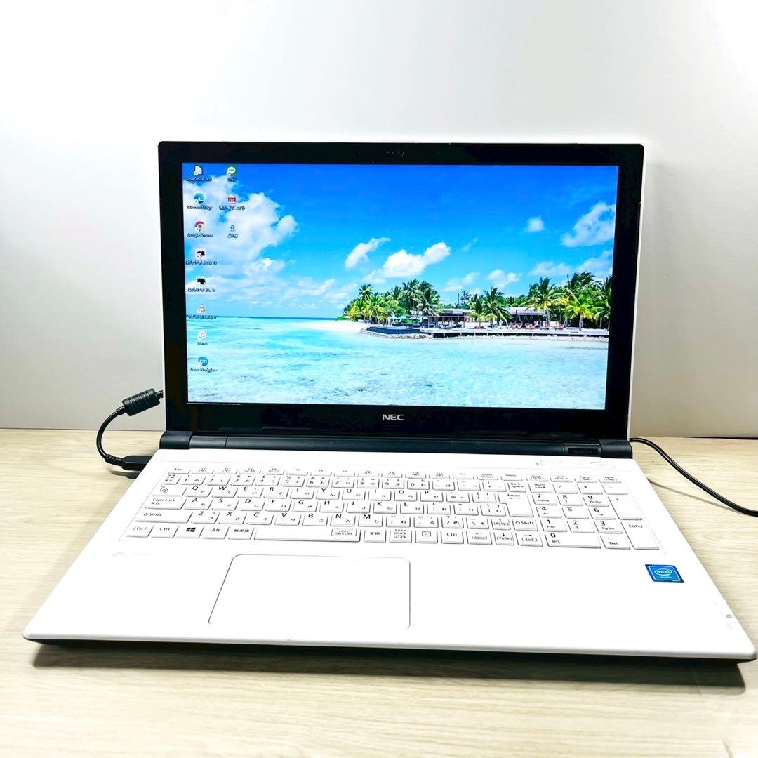 【大容量】1TB保存✨DVD✨カメラ✨白 ノートパソコン windows11