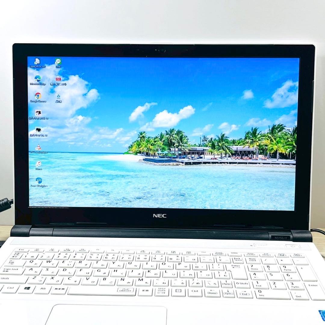 【大容量】1TB保存✨DVD✨カメラ✨白 ノートパソコン windows11