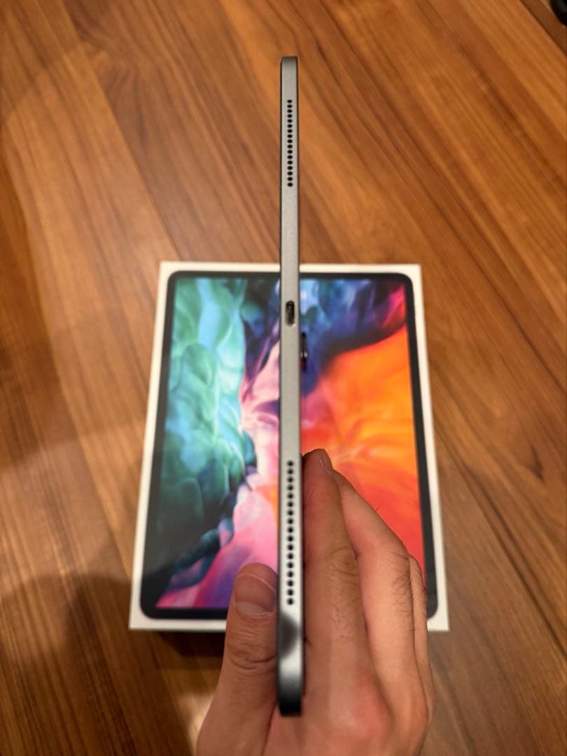 第4世代　iPad pro12.9 inch +おまけpencil 第2世代