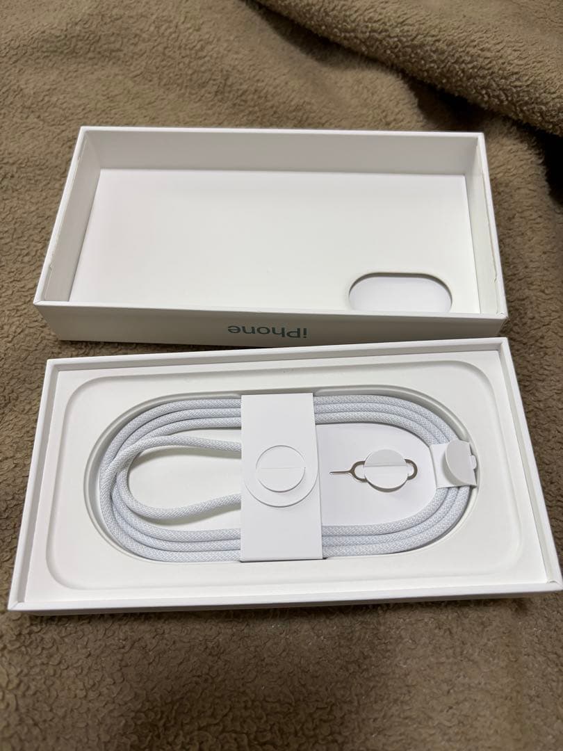 m*y様 iphone16 128GB ティール バッテリー100%