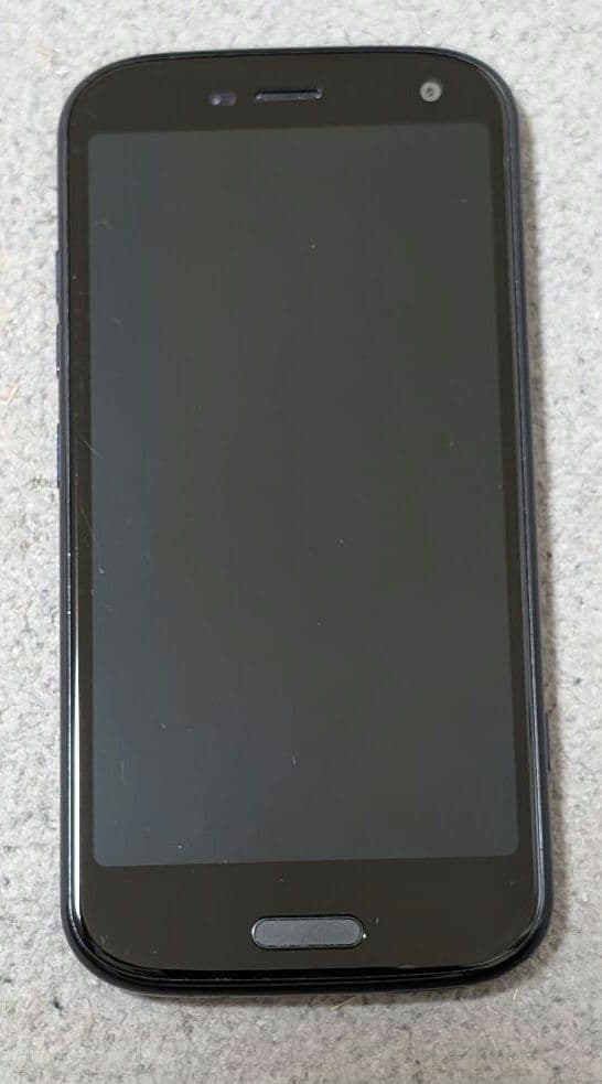 らくらくスマートフォンF-52B Docomo 5G対応