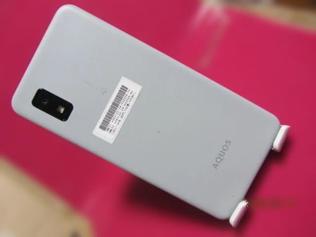 aquos　wish　3　a302sh os:14　初期化済　36-8605