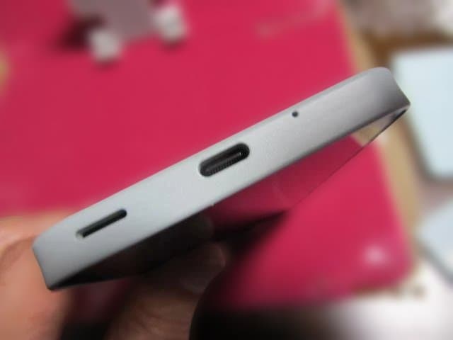 aquos　wish　3　a302sh os:14　初期化済　36-8605