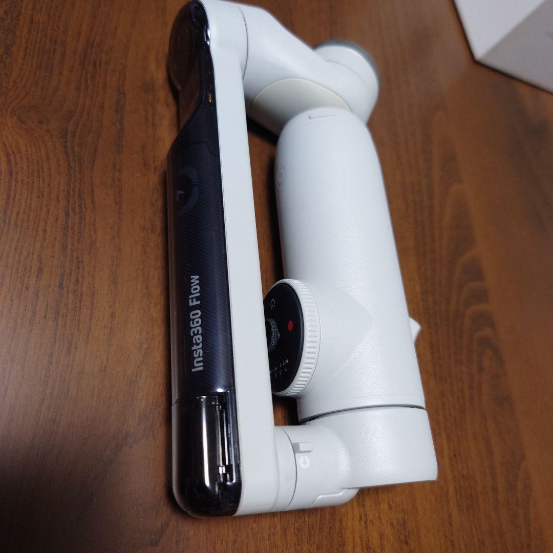 Insta360 flow スマホ用スタビライザー