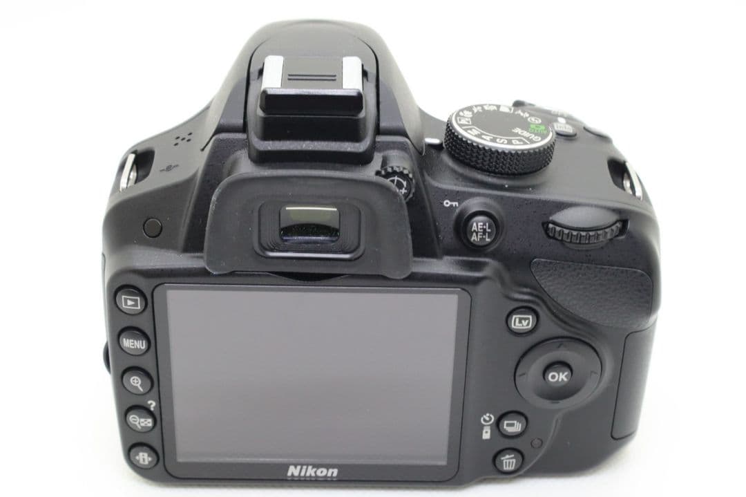 3月16日限定価格【高画質一眼レフ名機】Nikon D3200 レンズキット