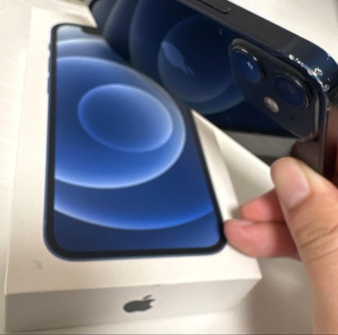 iPhone 12 mini 64GB ブラック SIMフリー 充電不可