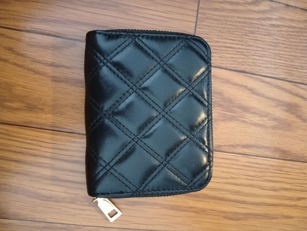 キルティング　ケース　財布　cc ロゴ