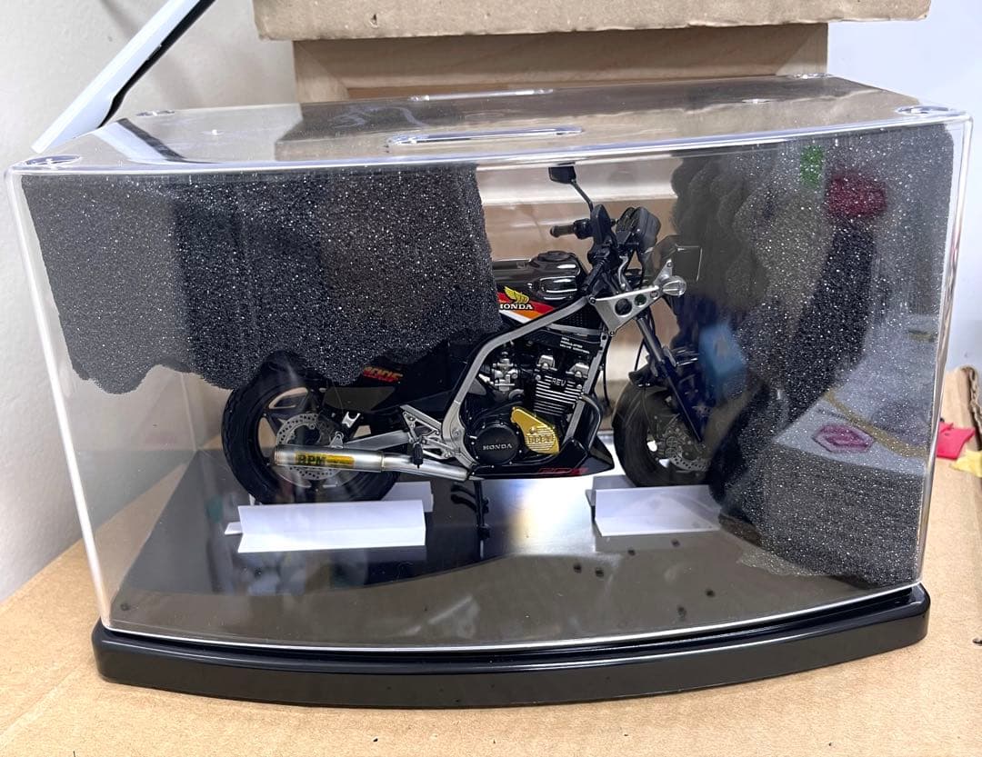 タミヤCBR400F 佐田ビルダーズオマージュ塗装済み完成品