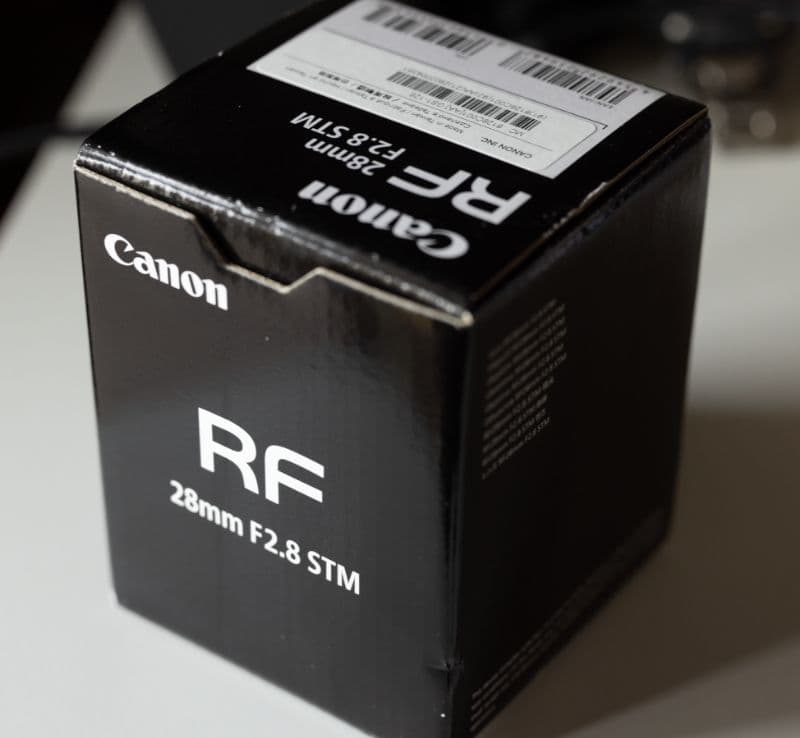 Canon RF 28mm f/2.8 単焦点レンズ
