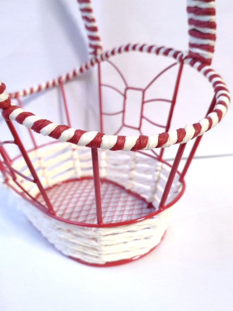 かご 籠 カゴ　赤×白 バスケット りぼん 小物入れ インテリア