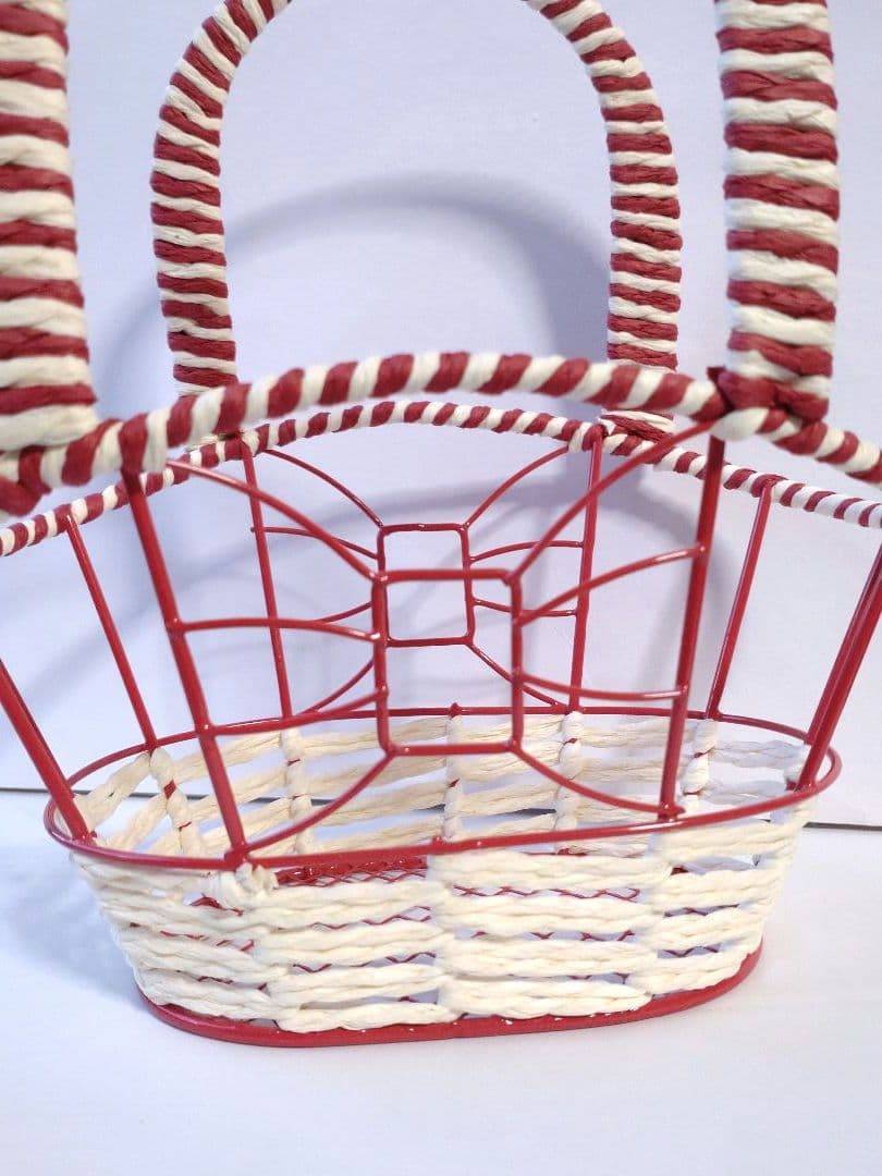 かご 籠 カゴ　赤×白 バスケット りぼん 小物入れ インテリア