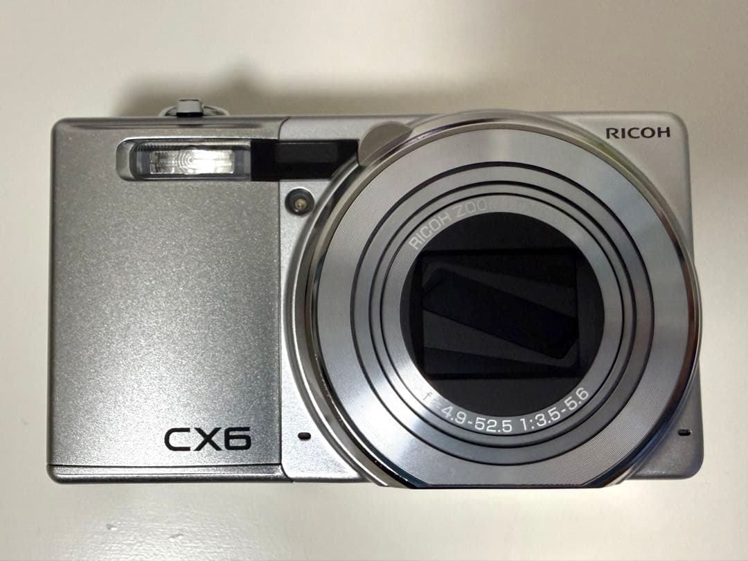 美品 RICOH CX6 コンパクトデジタルカメラ